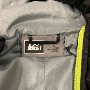 REI Light Gray Jacket with Neon Lime Trim